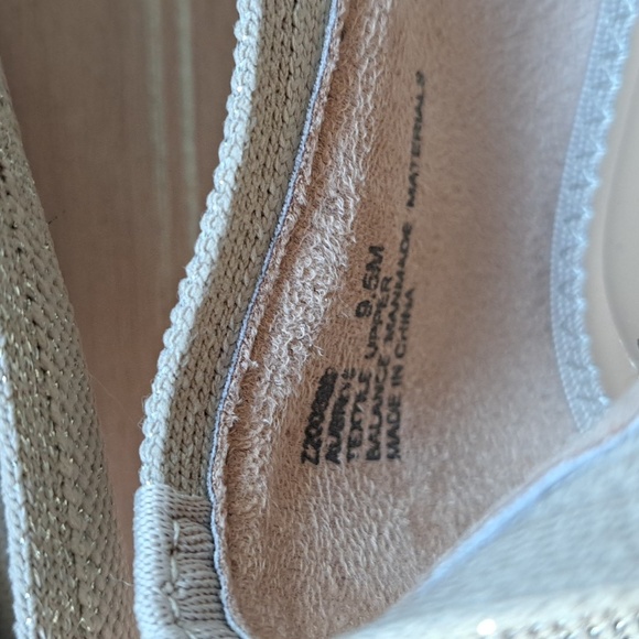 NWT ME Too Aubri Sustainable Mesh Metallic Gold Bisque Ballet Flats - Picture 6 of 10